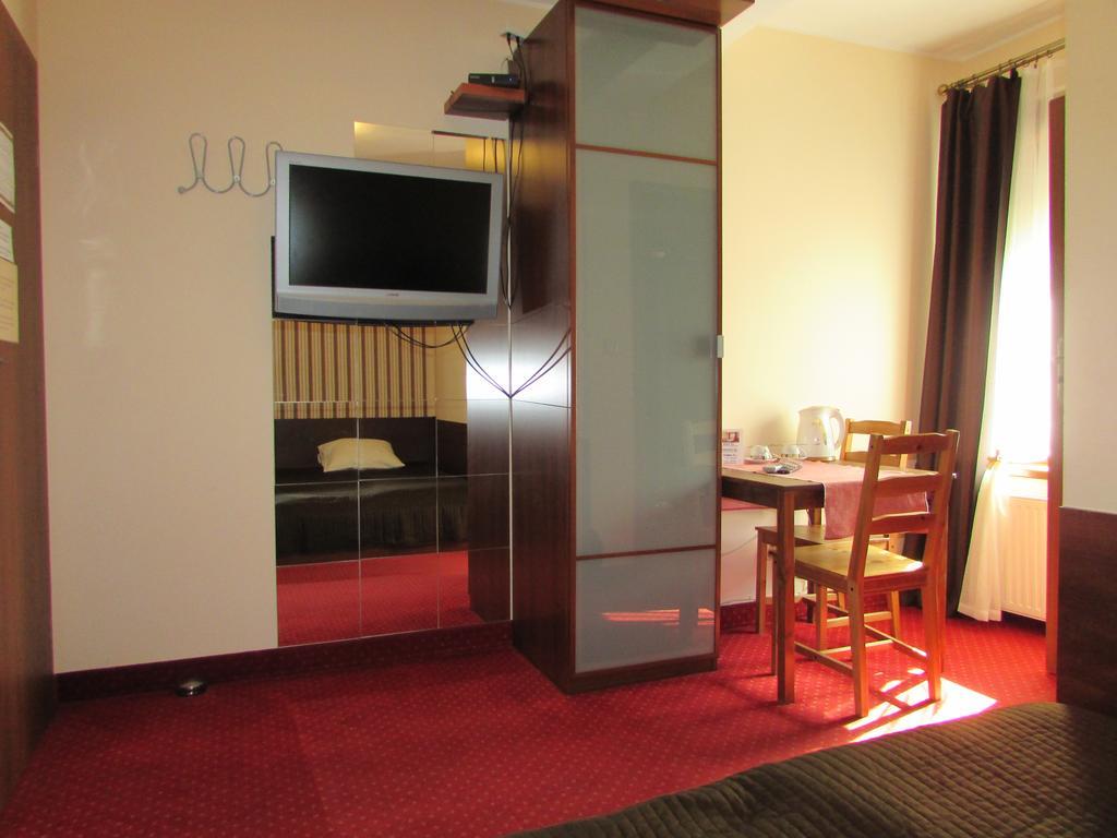 Villa Ventana Poznan City Free Parking Sniadanie W Cenie Chambre photo